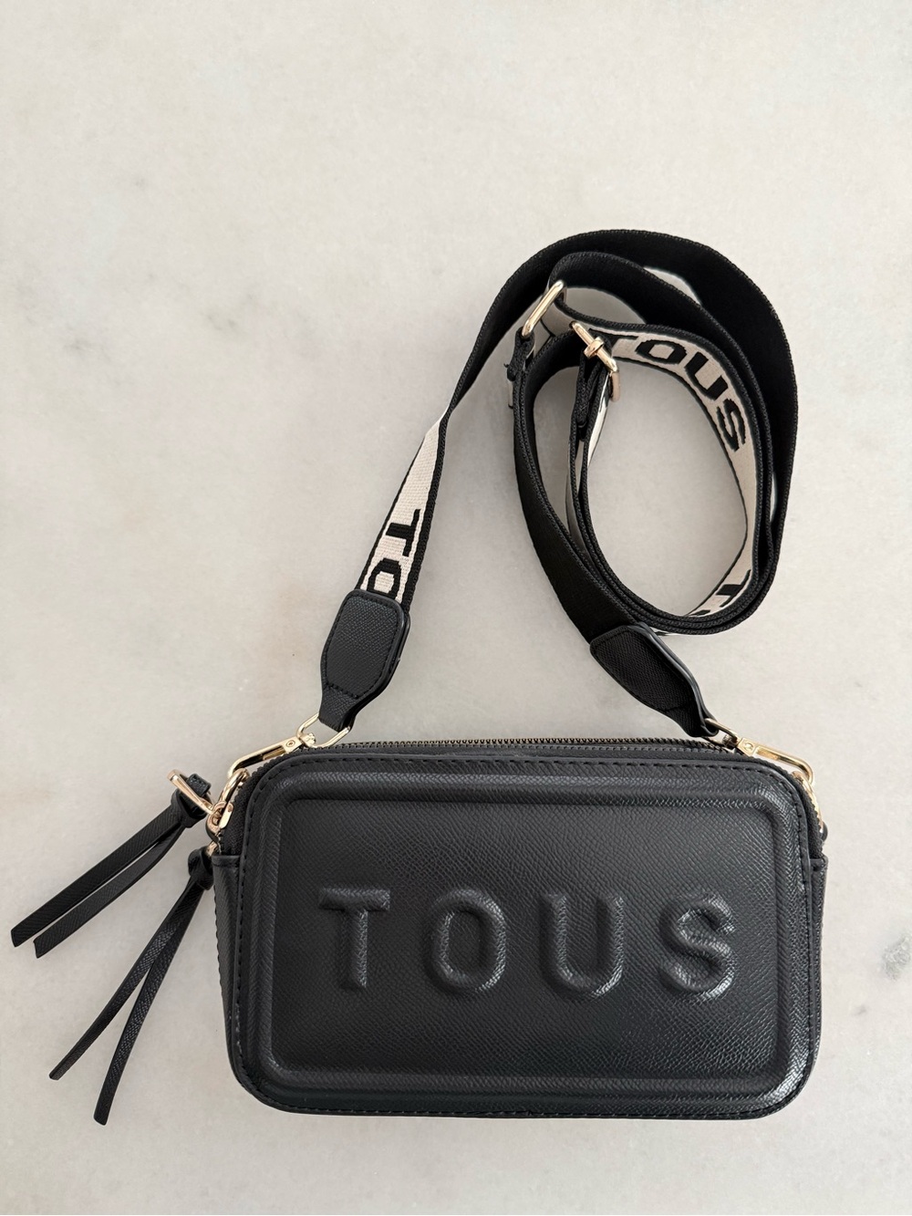 🖤TOUS Black Faux Leather Camera Bag Crossbody🖤